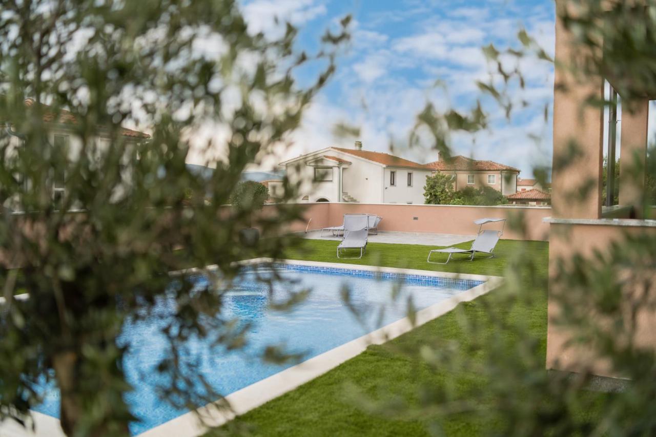 Apartmani Villa Ruby Linardici Exterior photo