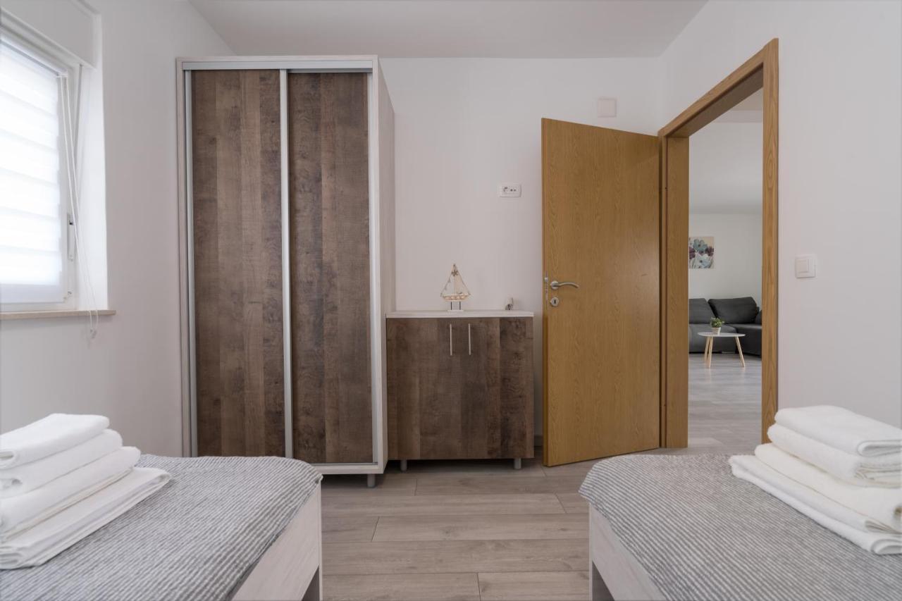 Apartmani Villa Ruby Linardici Exterior photo