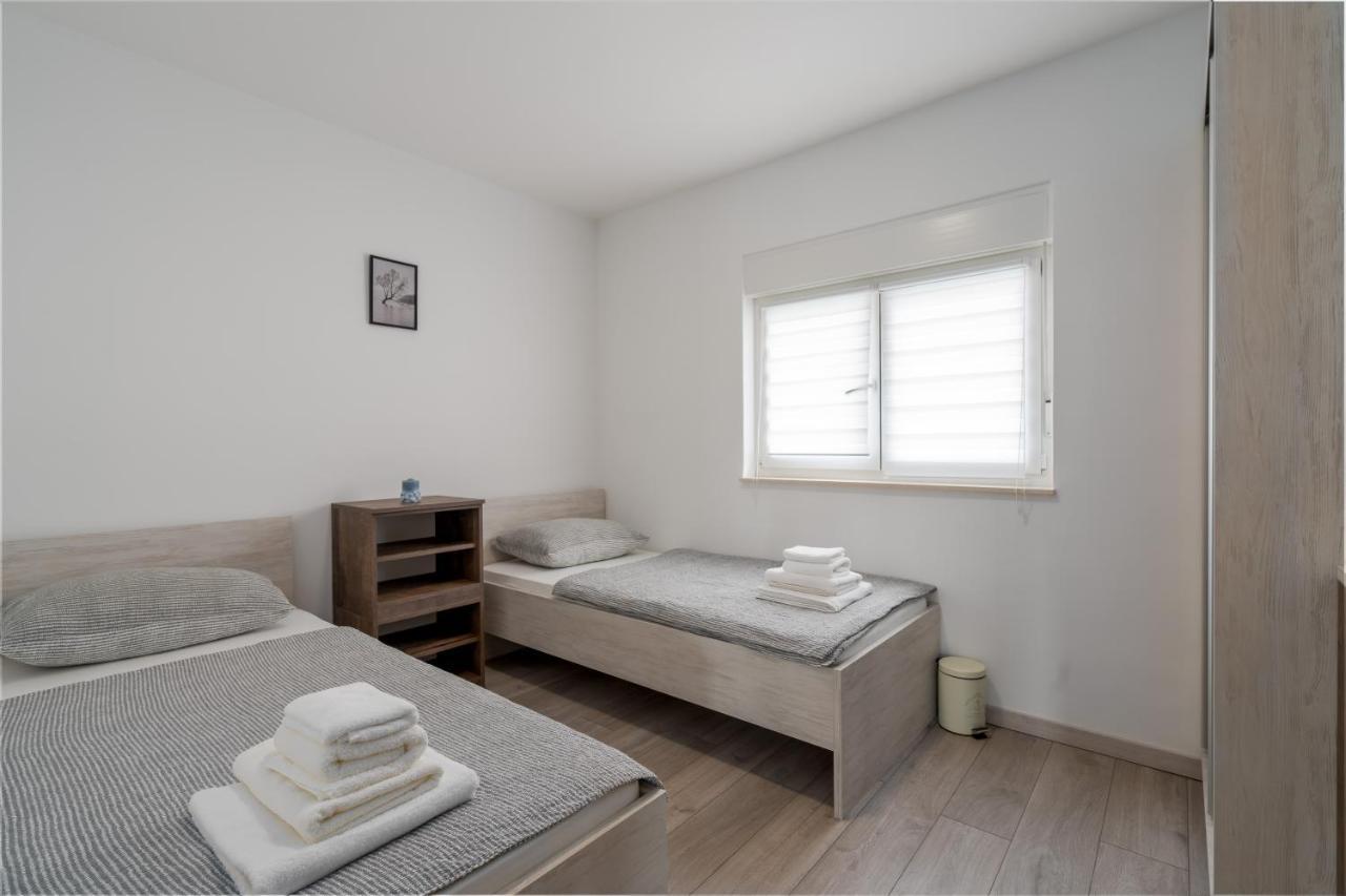 Apartmani Villa Ruby Linardici Exterior photo